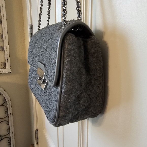 Michael Kors•Sloan Quilted Wool Blend Shoulder Bag 🍂🍁 - Picture 6 of 11